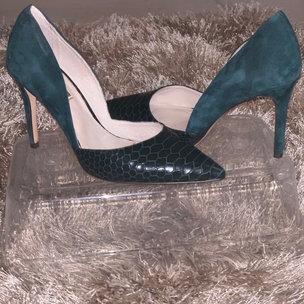 Green Suede and Snakeskin Pump